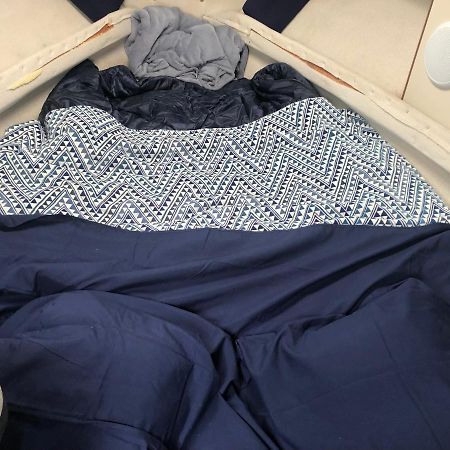 Superbe Bateau « Le Nanylia » Hotel Boulogne-sur-Mer Ngoại thất bức ảnh